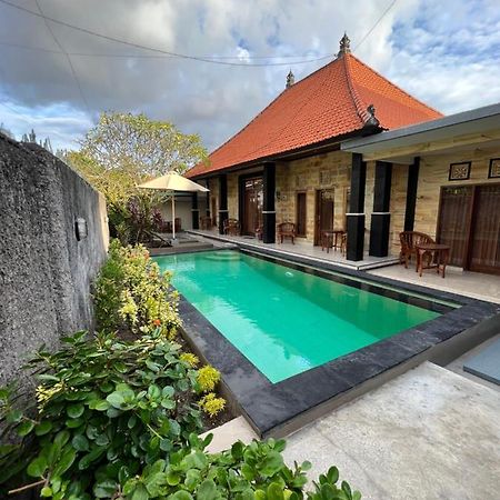 Nari Homestay Canggu Екстериор снимка